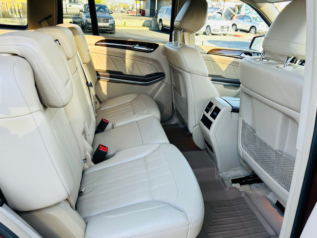 2014 Mercedes-Benz GL-Class Image 15