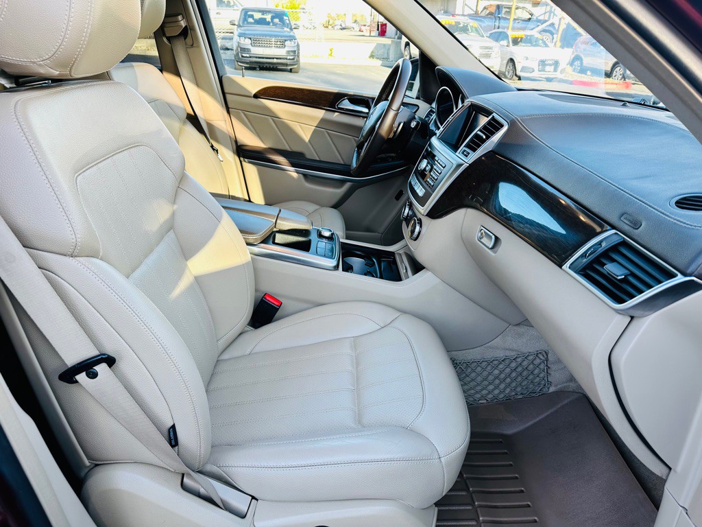 2014 Mercedes-Benz GL-Class Image 17