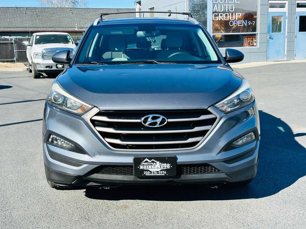 2016 Hyundai Tucson Image 2