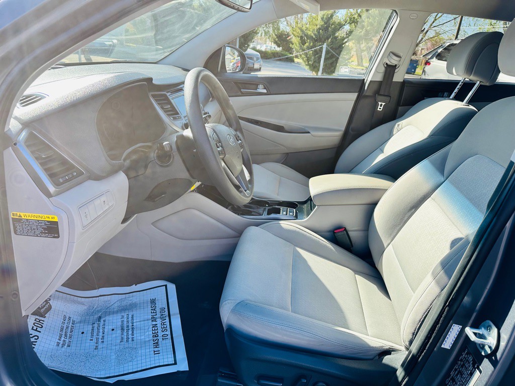 2016 Hyundai Tucson Image 16