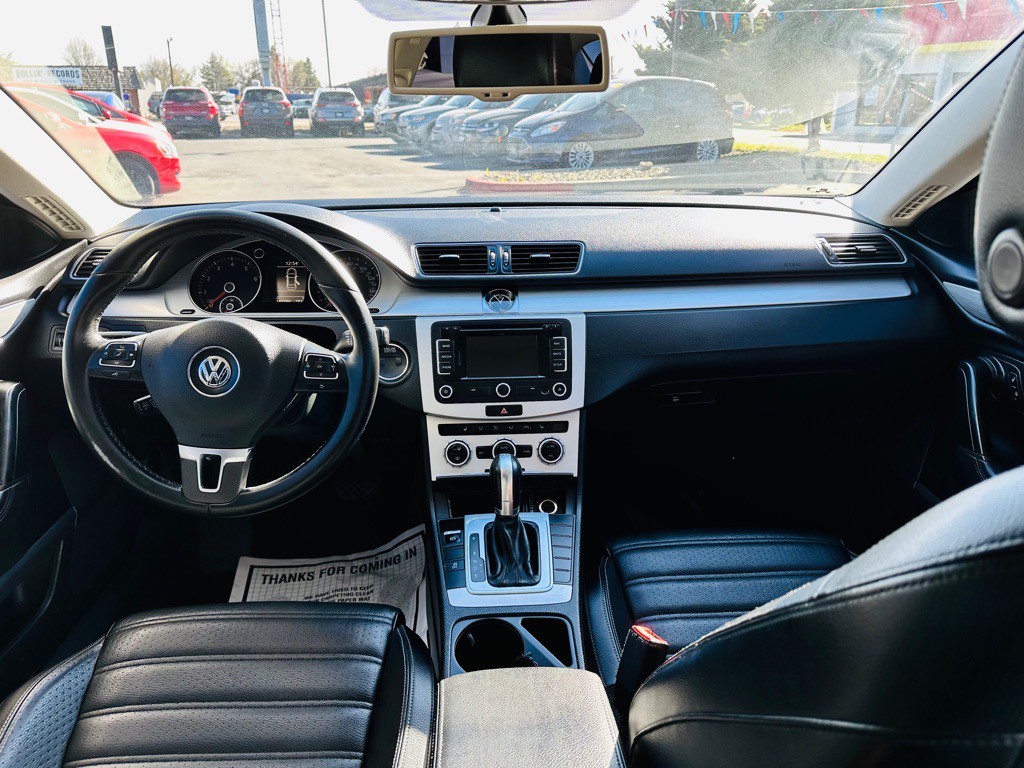 2015 Volkswagen CC Image 9