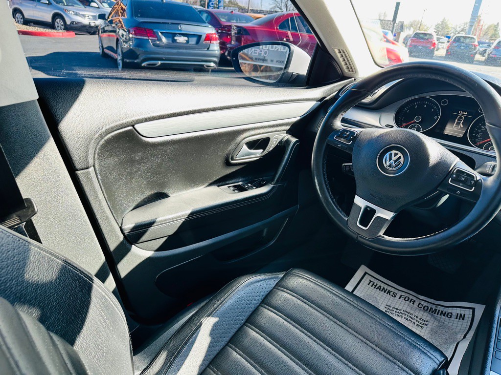 2015 Volkswagen CC Image 14