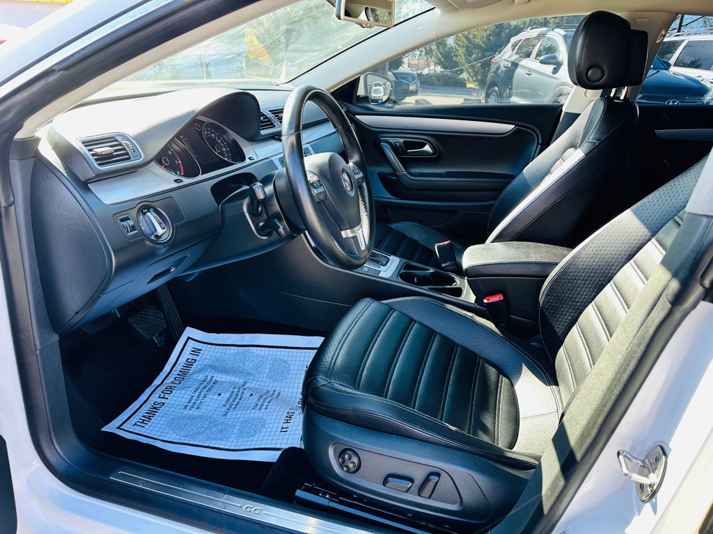 2015 Volkswagen CC Image 18