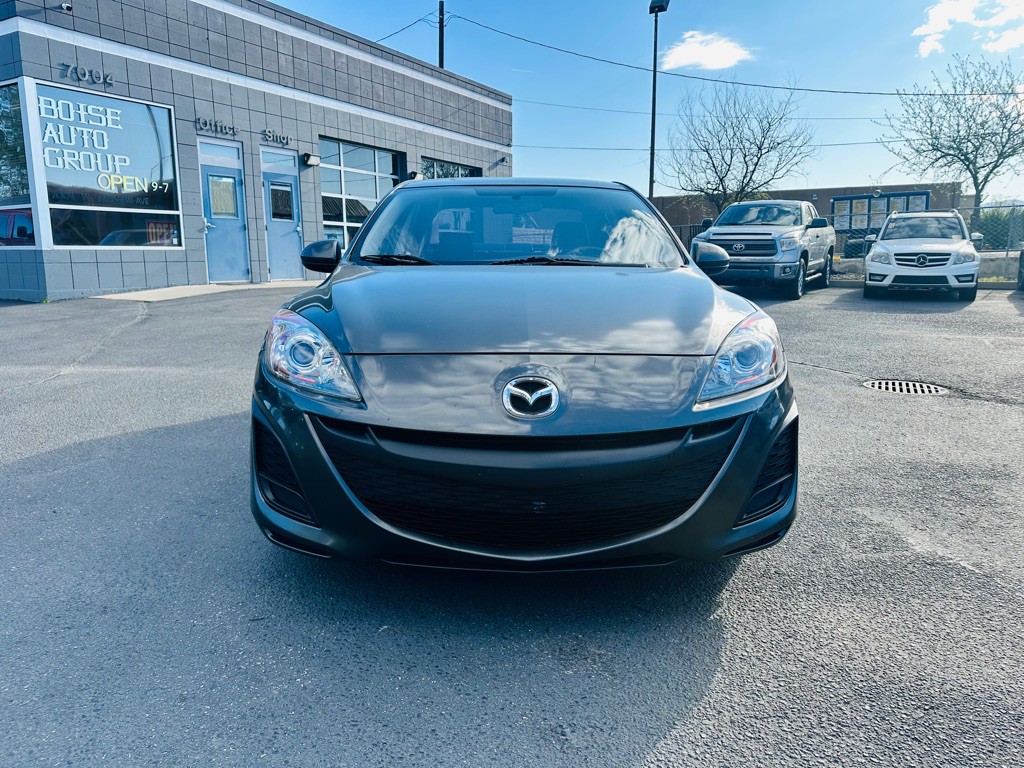2010 Mazda Mazda3 Image 2