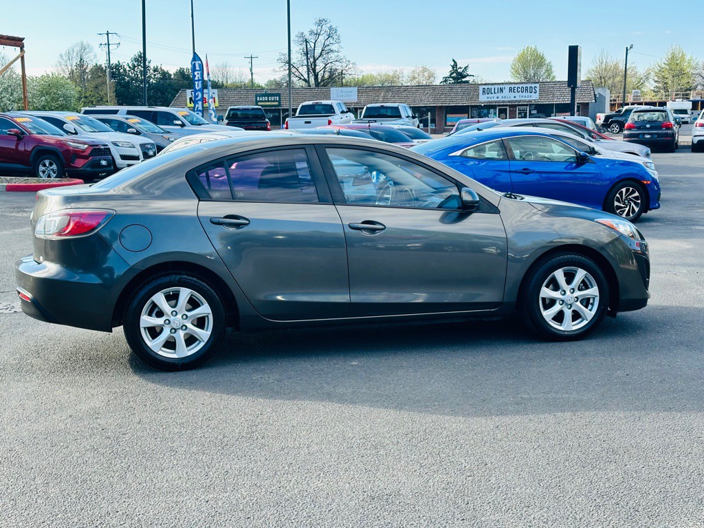 2010 Mazda Mazda3 Image 8