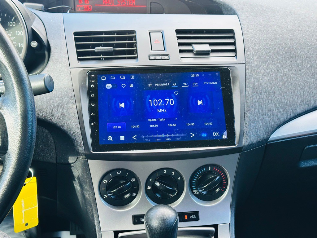 2010 Mazda Mazda3 Image 12
