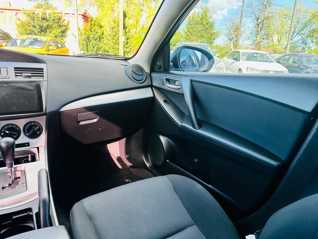 2010 Mazda Mazda3 Image 14