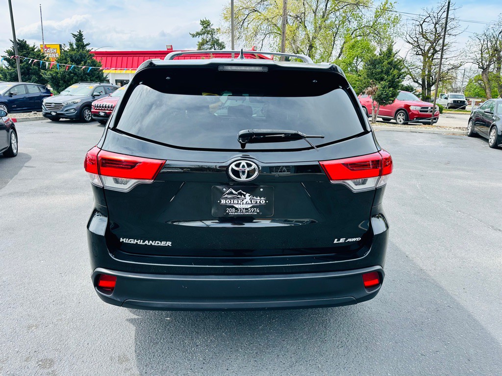 2017 Toyota Highlander Image 6