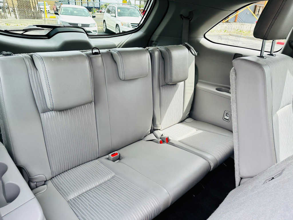 2017 Toyota Highlander Image 18