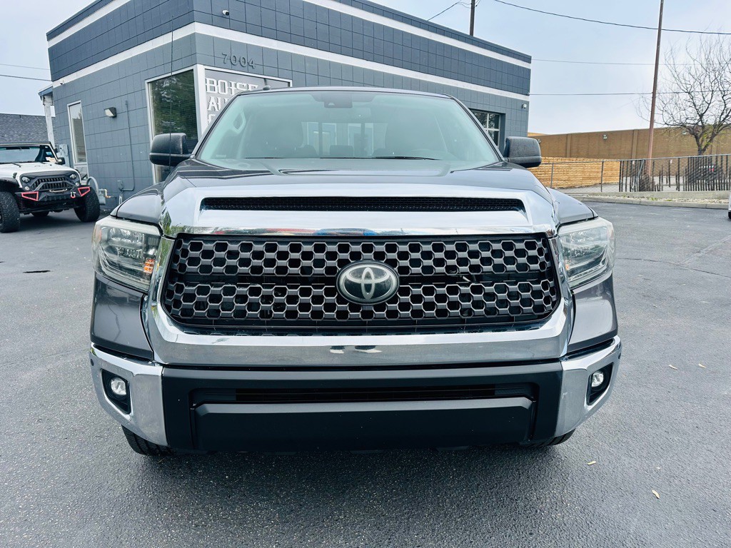 2018 Toyota Tundra Image 2