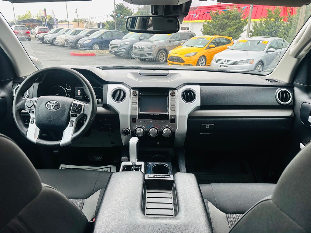 2018 Toyota Tundra Image 9