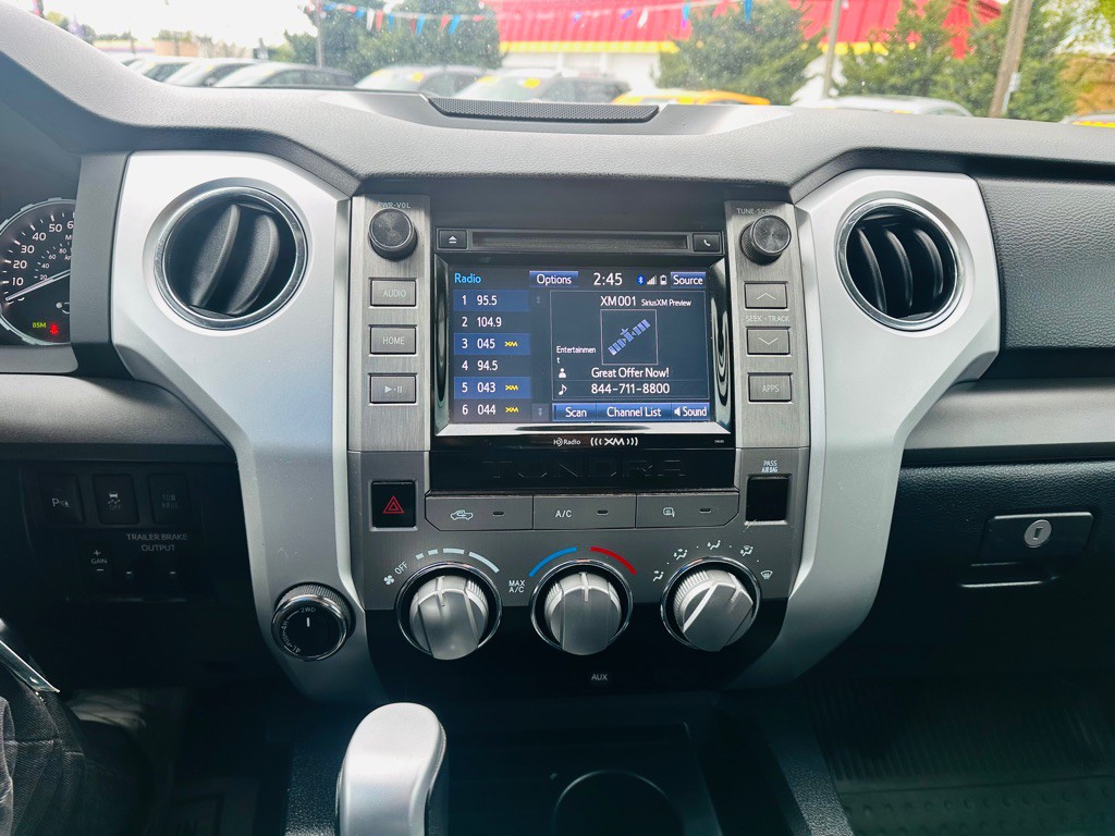 2018 Toyota Tundra Image 12