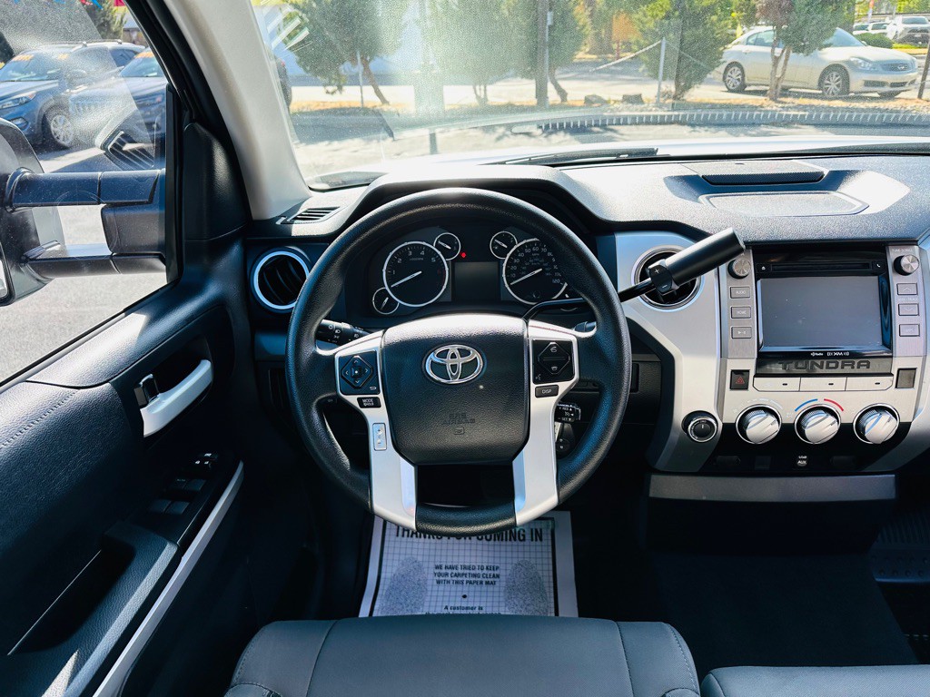 2017 Toyota Tundra Image 11