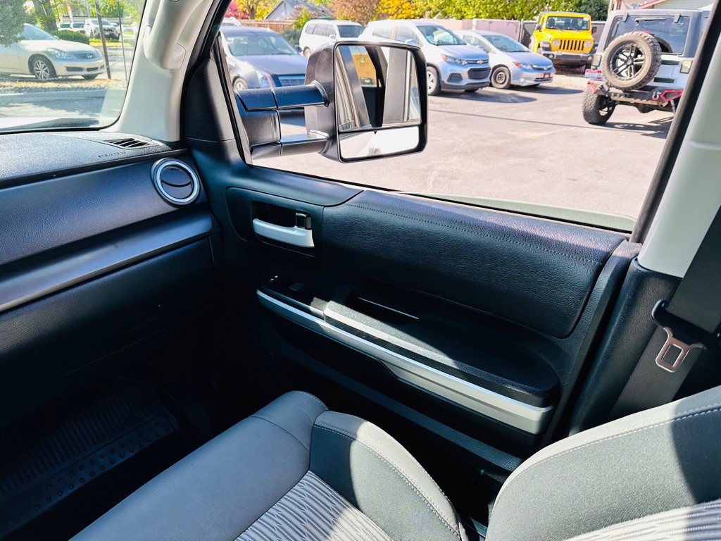 2017 Toyota Tundra Image 15
