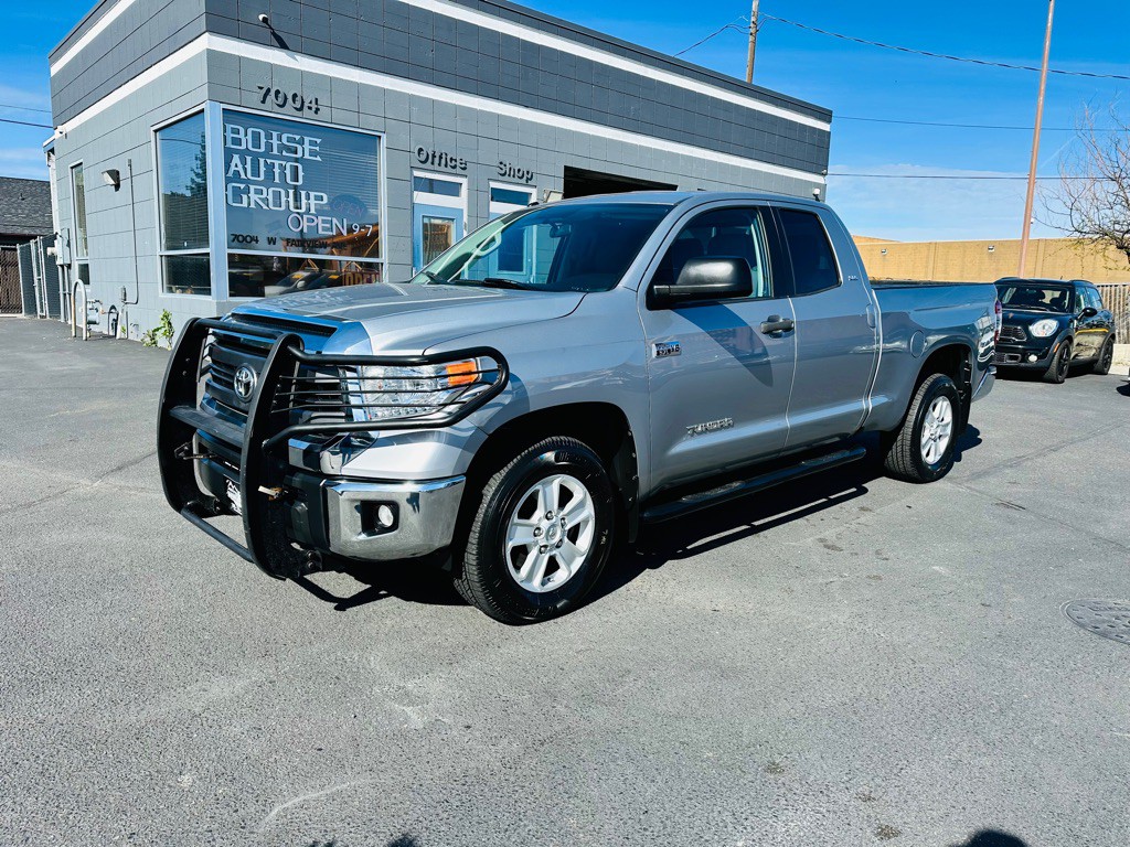 2015 Toyota Tundra Image 3