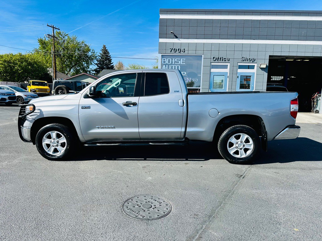 2015 Toyota Tundra Image 4