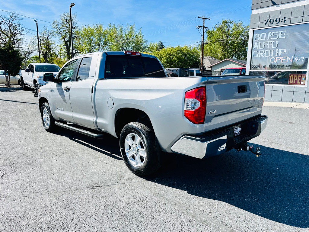 2015 Toyota Tundra Image 5