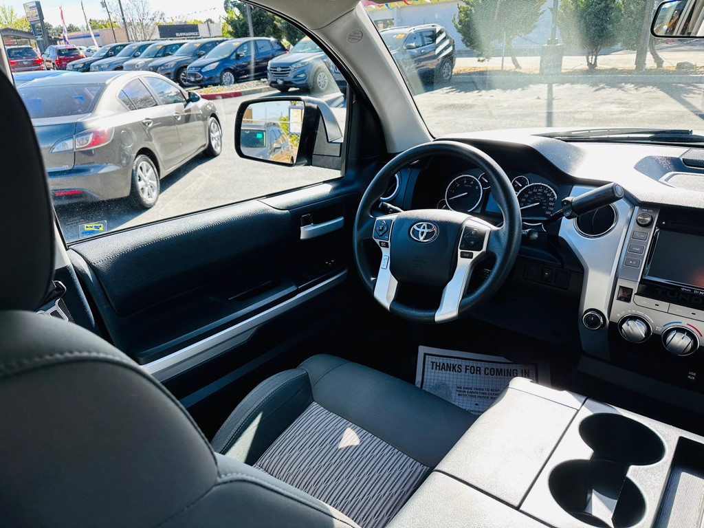 2015 Toyota Tundra Image 14