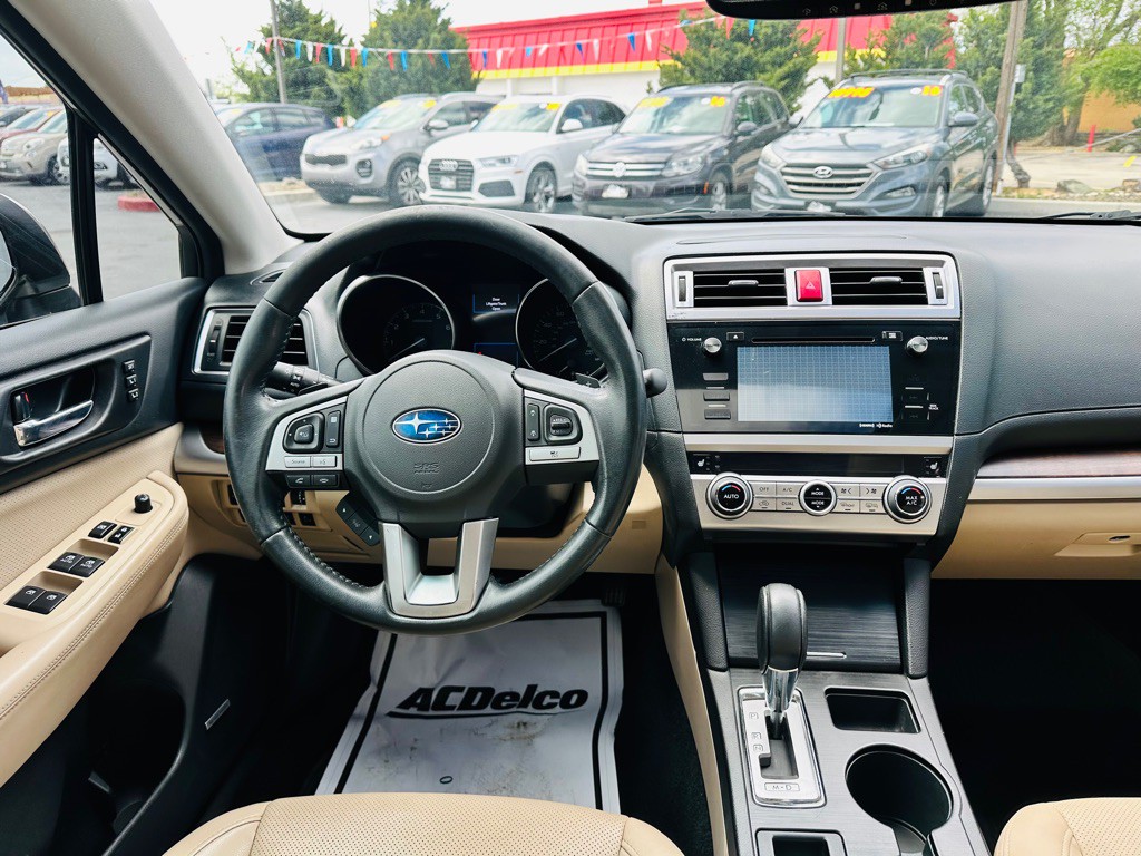 2015 Subaru Outback Image 10