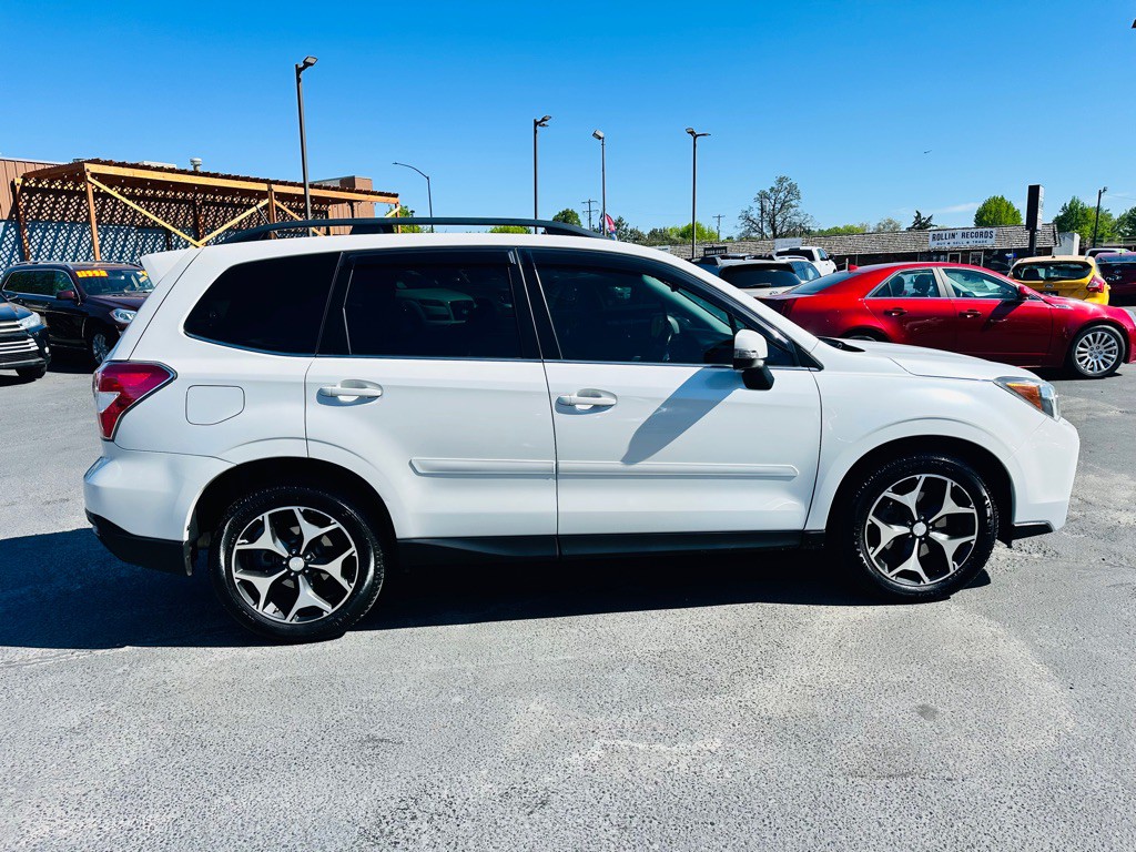2014 Subaru Forester Image 8