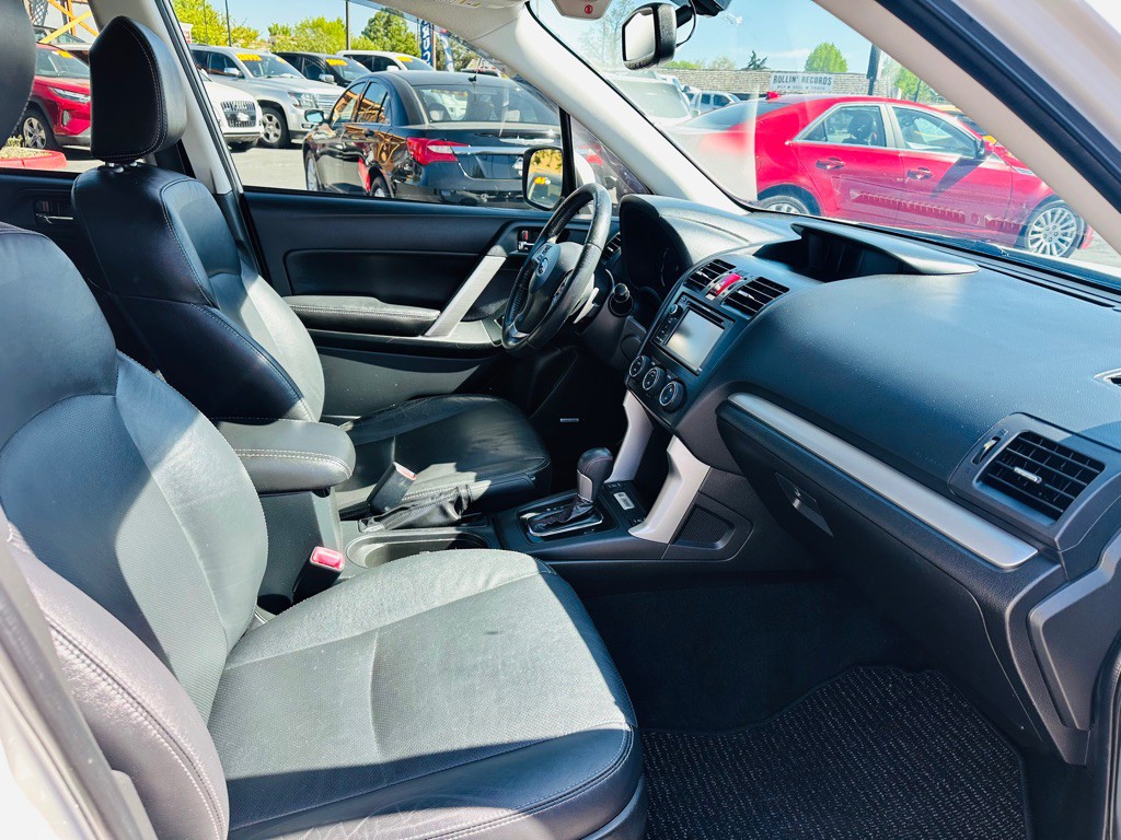 2014 Subaru Forester Image 19