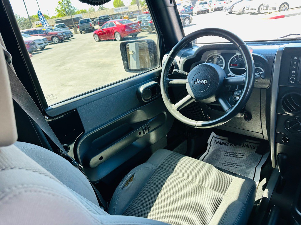 2007 Jeep Wrangler Image 13