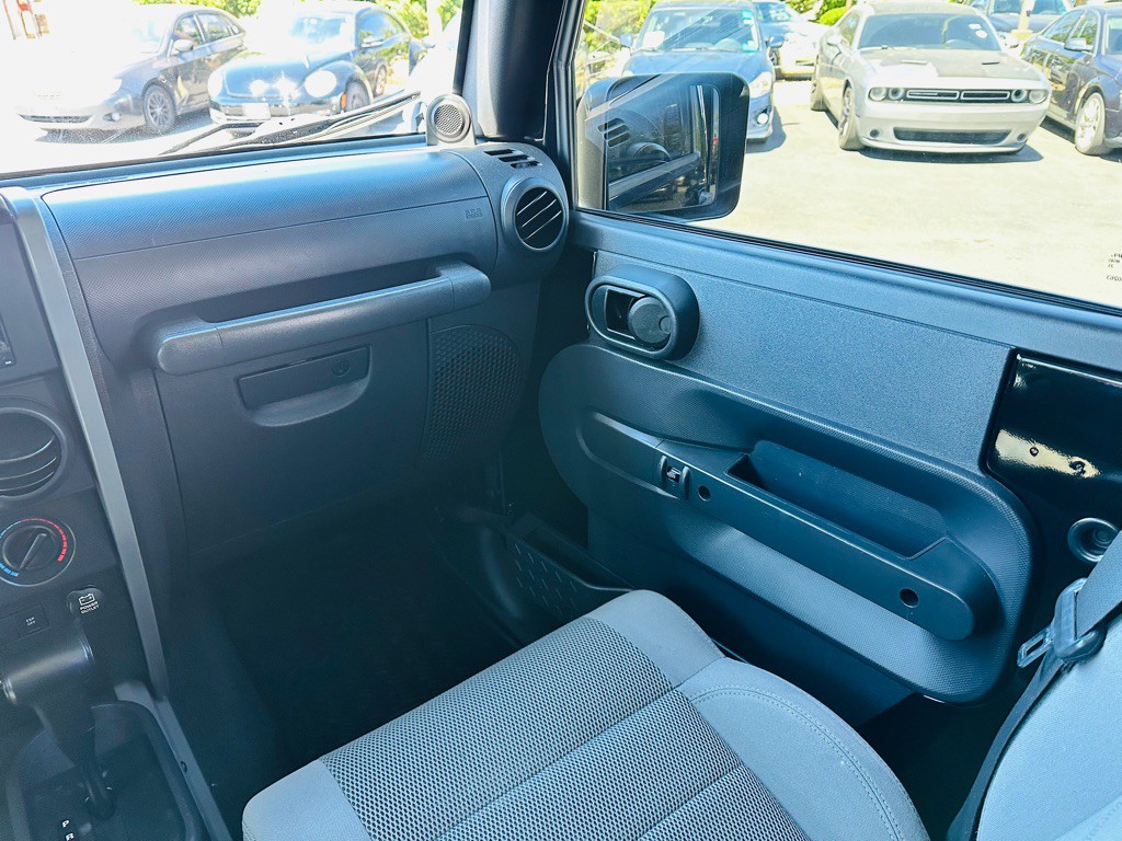 2007 Jeep Wrangler Image 14