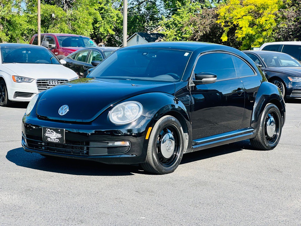 2016 Volkswagen Beetle Image 3
