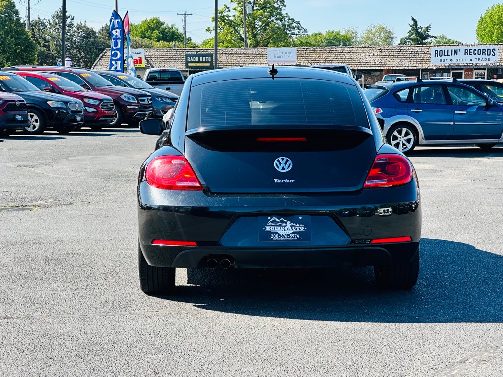 2016 Volkswagen Beetle Image 6