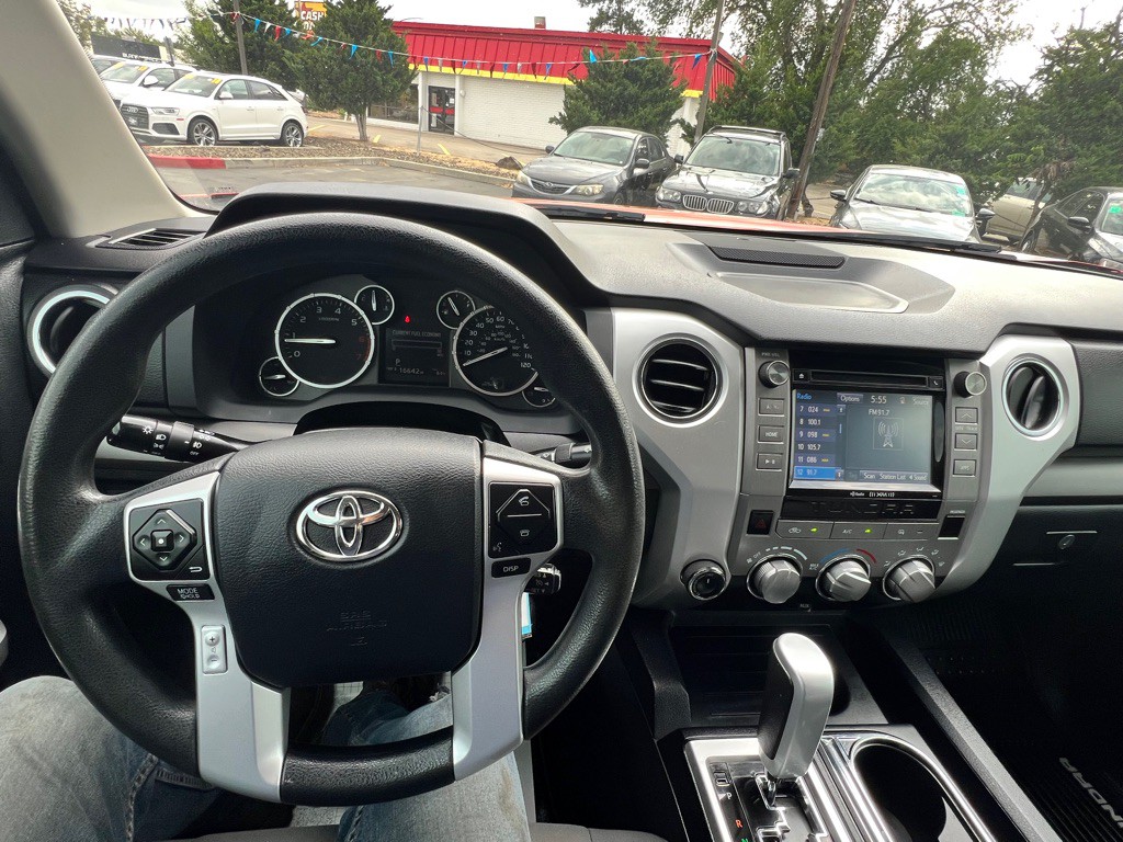 2017 Toyota Tundra Image 13