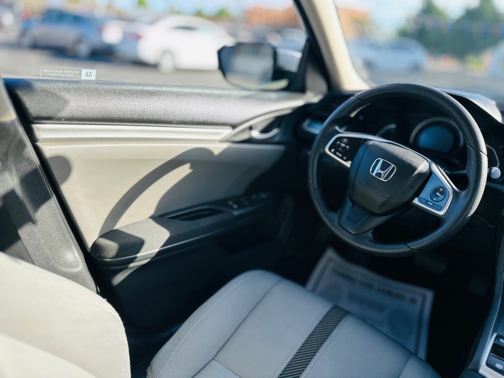 2017 Honda Civic Image 14