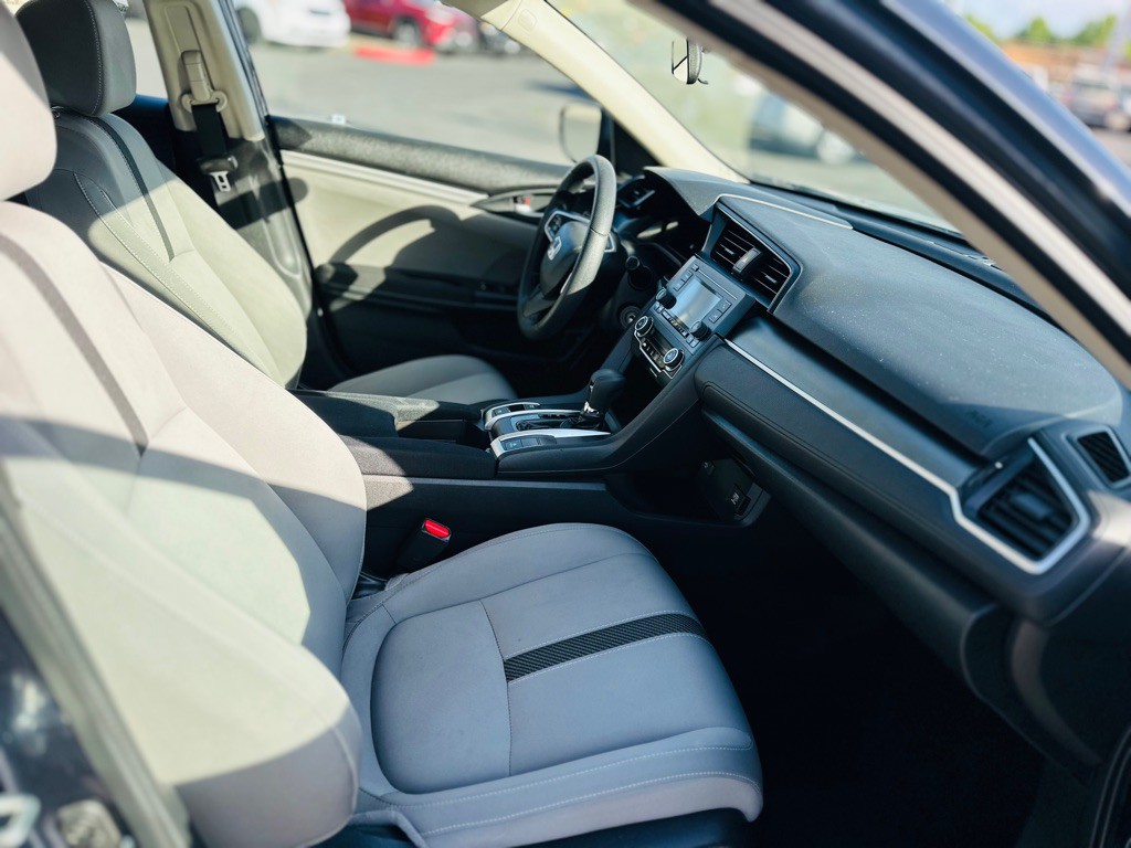 2017 Honda Civic Image 17