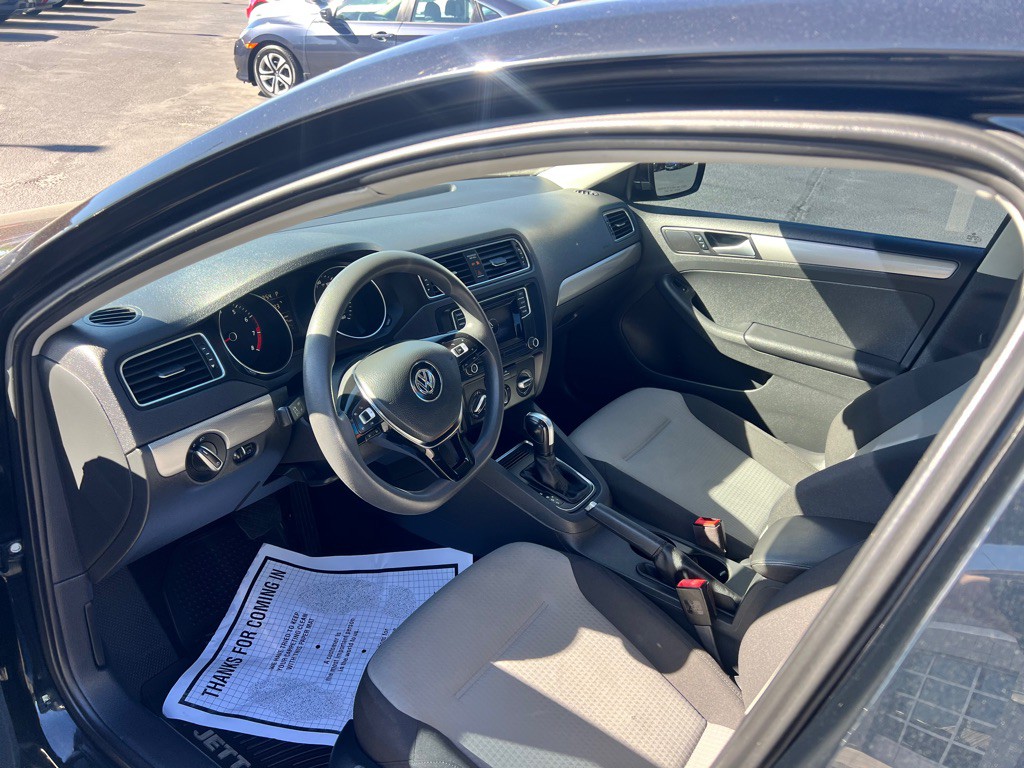 2018 Volkswagen Jetta Image 9