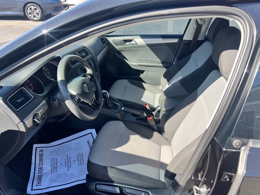 2018 Volkswagen Jetta Image 10