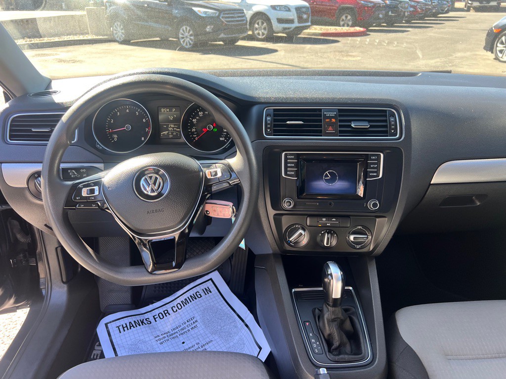 2018 Volkswagen Jetta Image 11