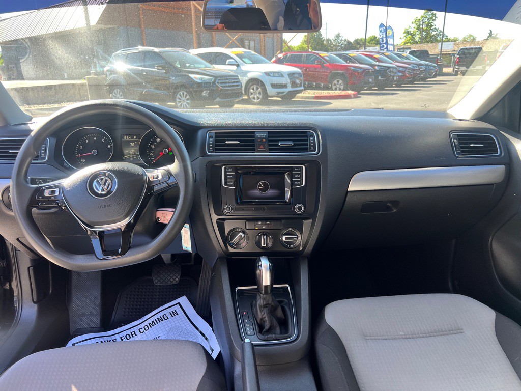 2018 Volkswagen Jetta Image 12