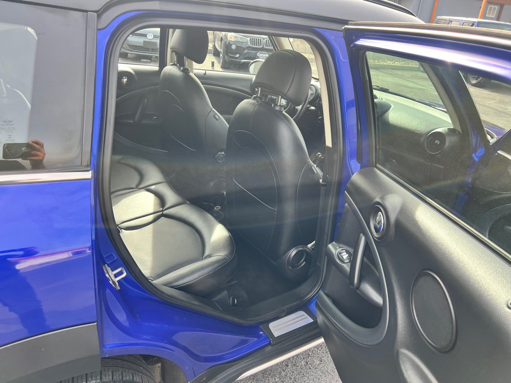 2016 MINI Cooper Image 10