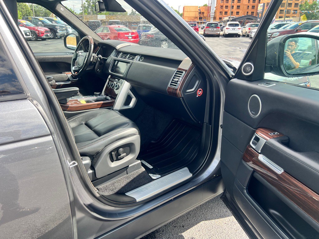 2016 Land Rover Range Rover Image 11