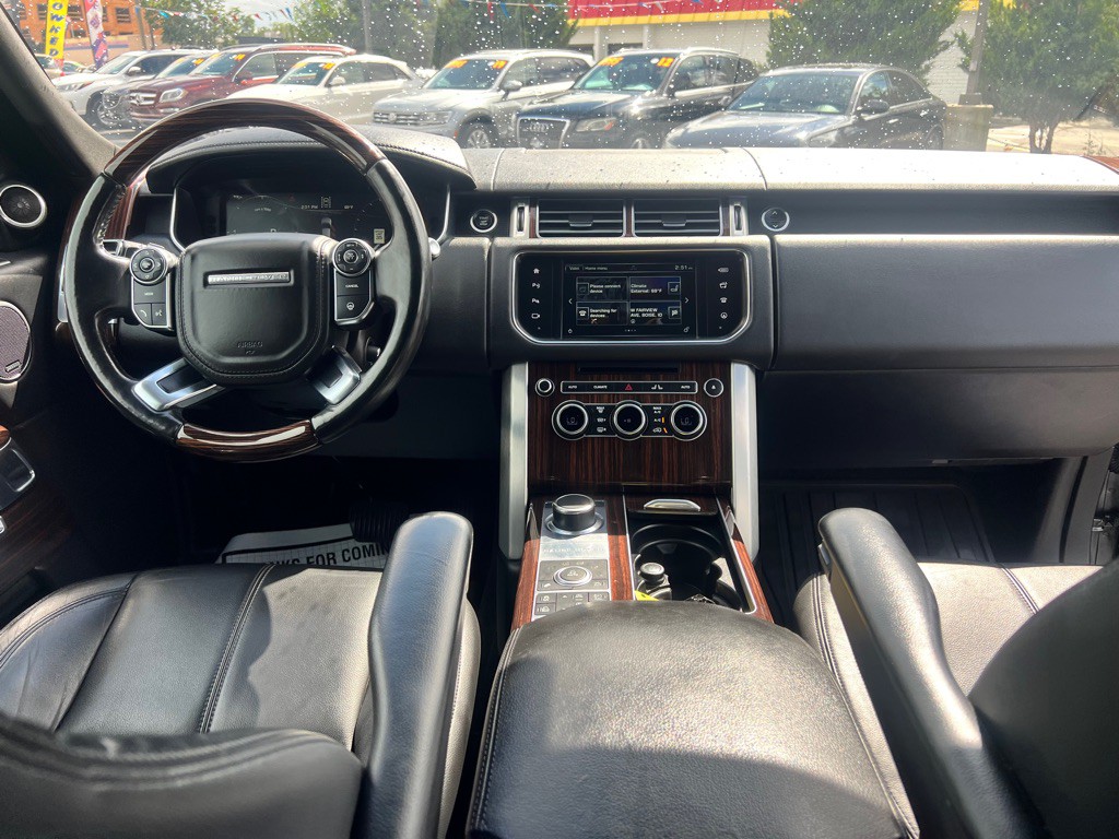 2016 Land Rover Range Rover Image 14