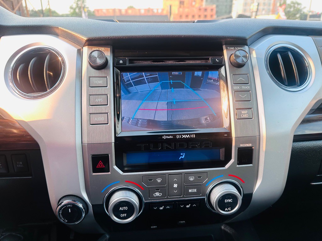 2015 Toyota Tundra Image 15