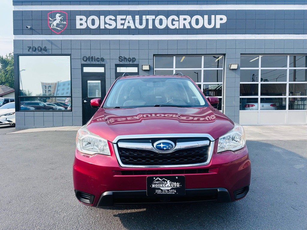 2014 Subaru Forester Image 2