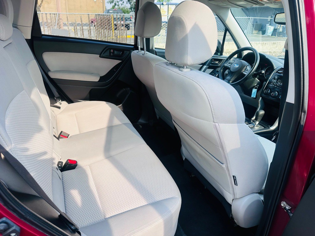 2014 Subaru Forester Image 17