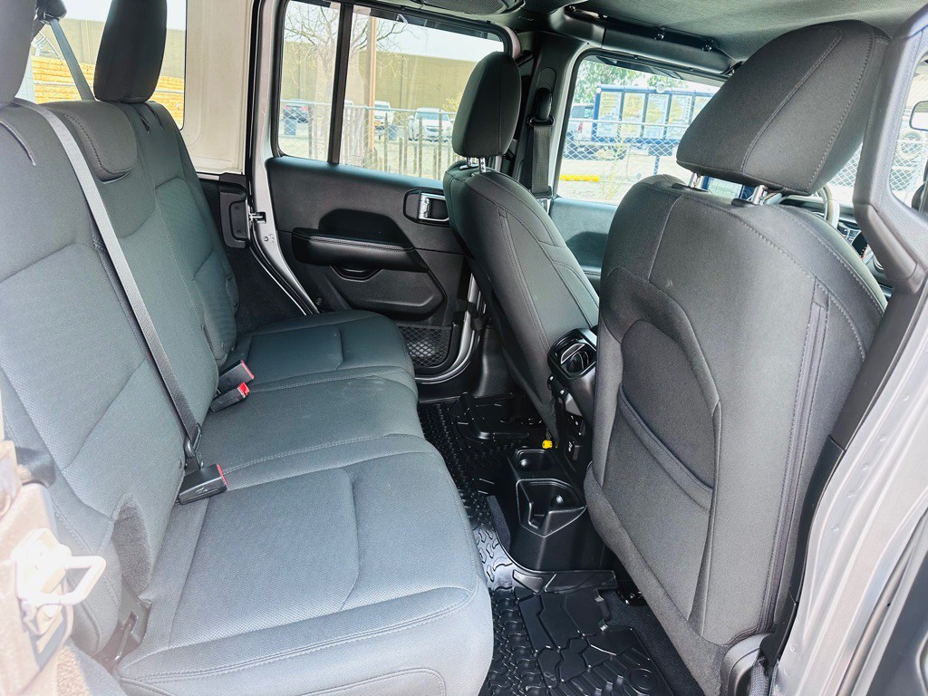 2018 Jeep Wrangler Unlimited Image 17