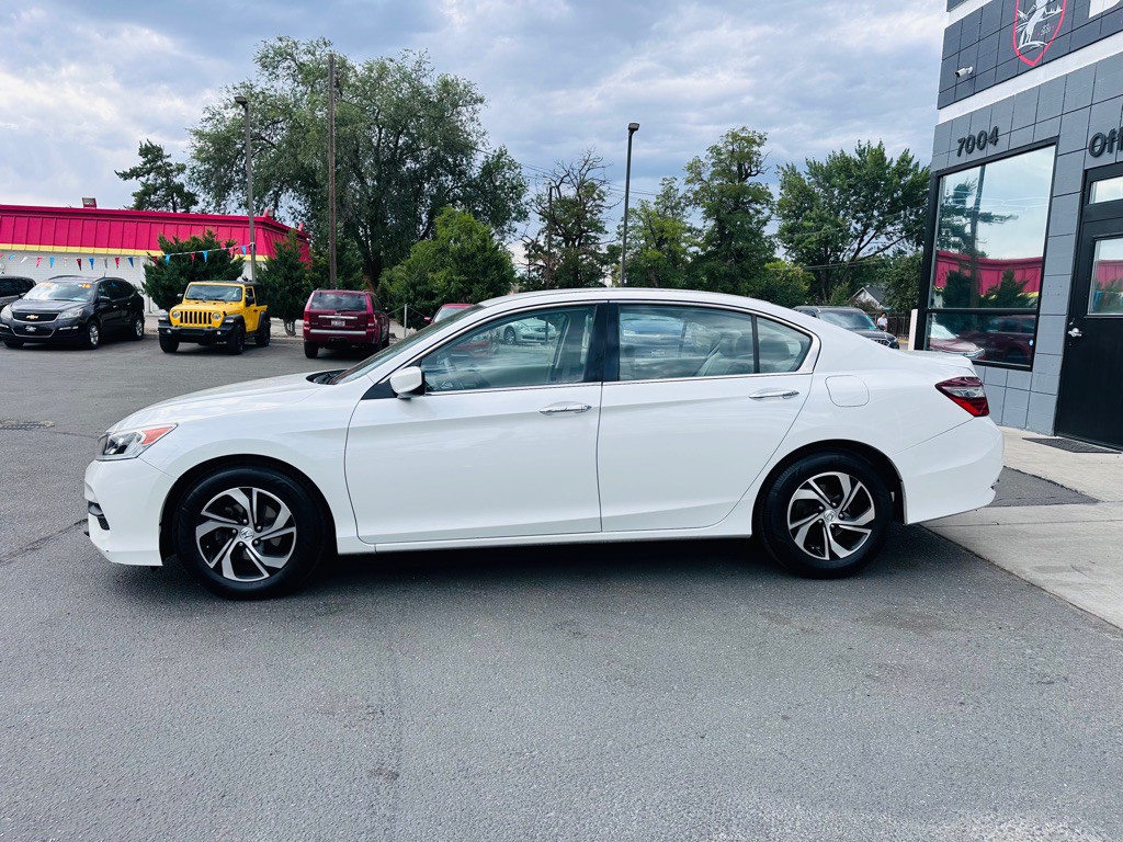 2017 Honda Accord Image 4