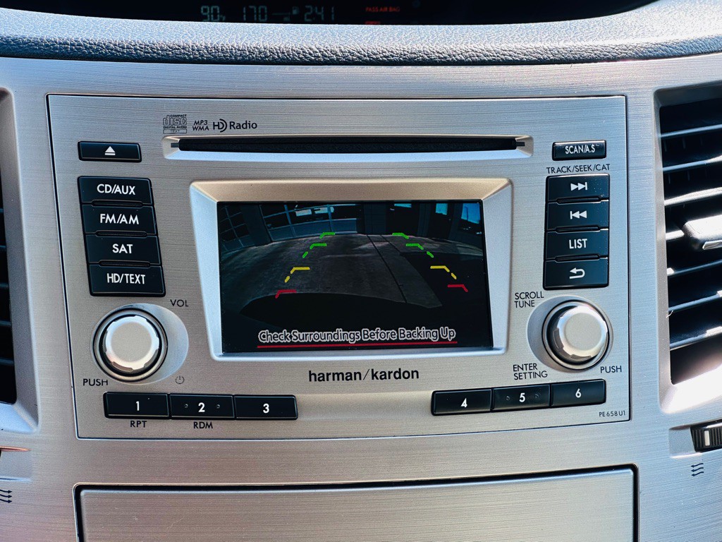 2014 Subaru Outback Image 13