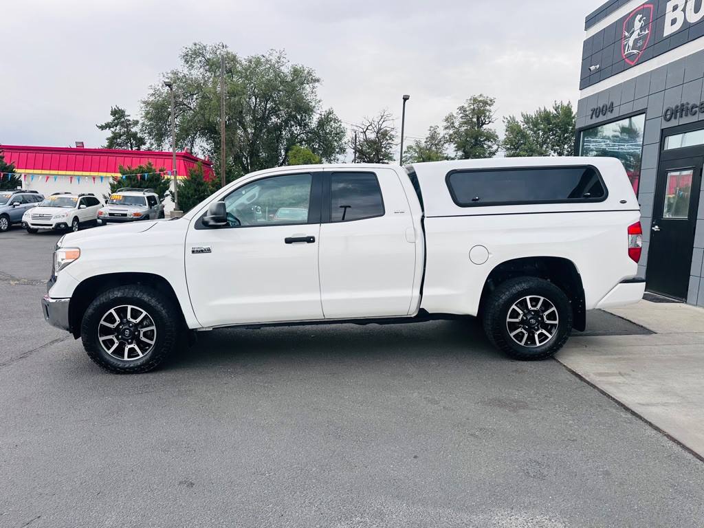 2017 Toyota Tundra Image 4