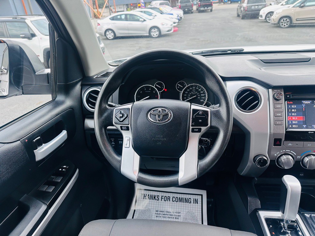 2017 Toyota Tundra Image 11