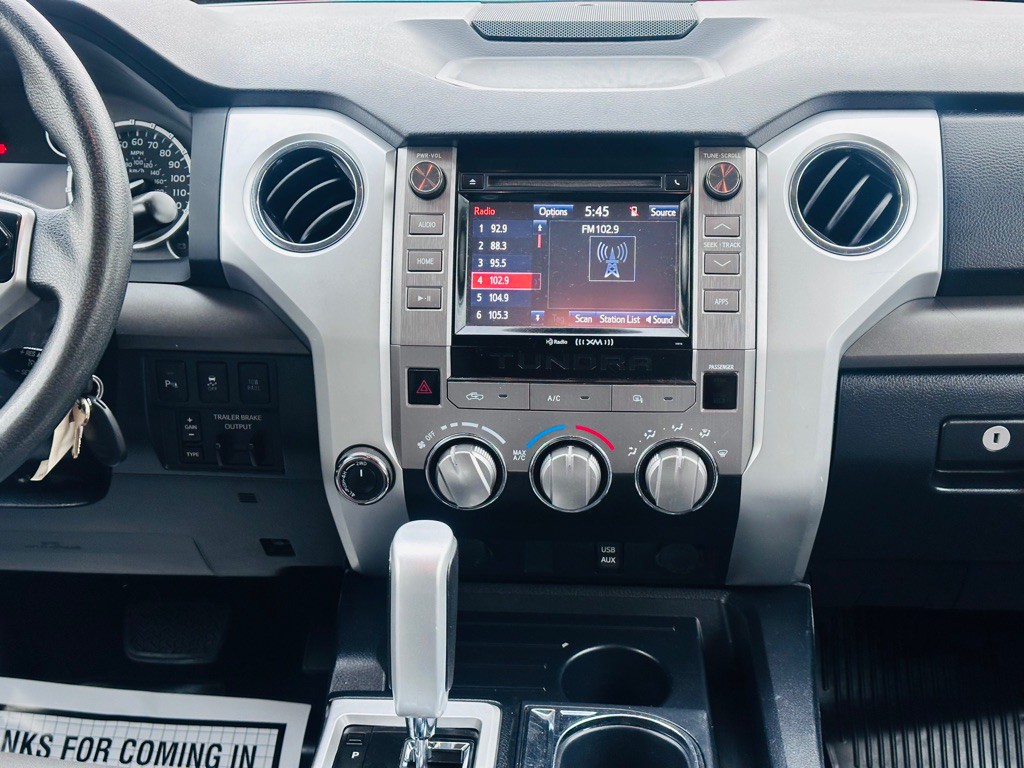 2017 Toyota Tundra Image 12