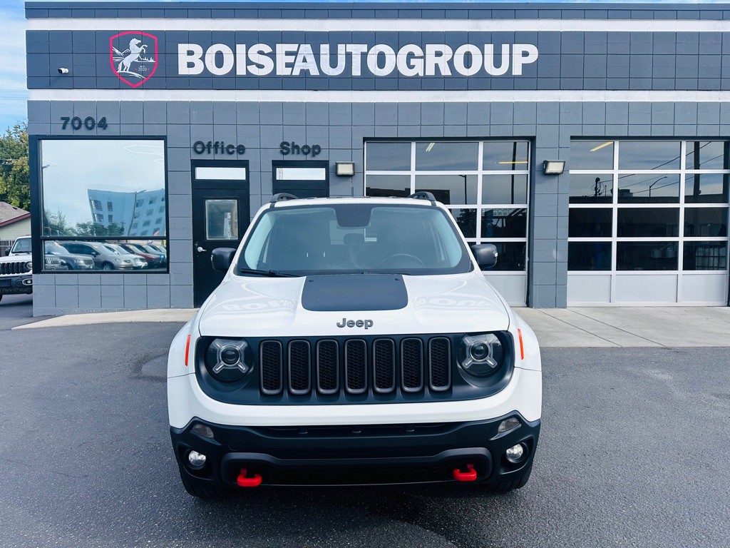 2016 Jeep Renegade Image 2
