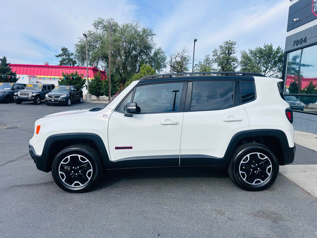 2016 Jeep Renegade Image 4